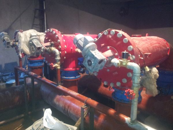 循環冷卻水必須要經過自清洗過濾器的凈化才能使用